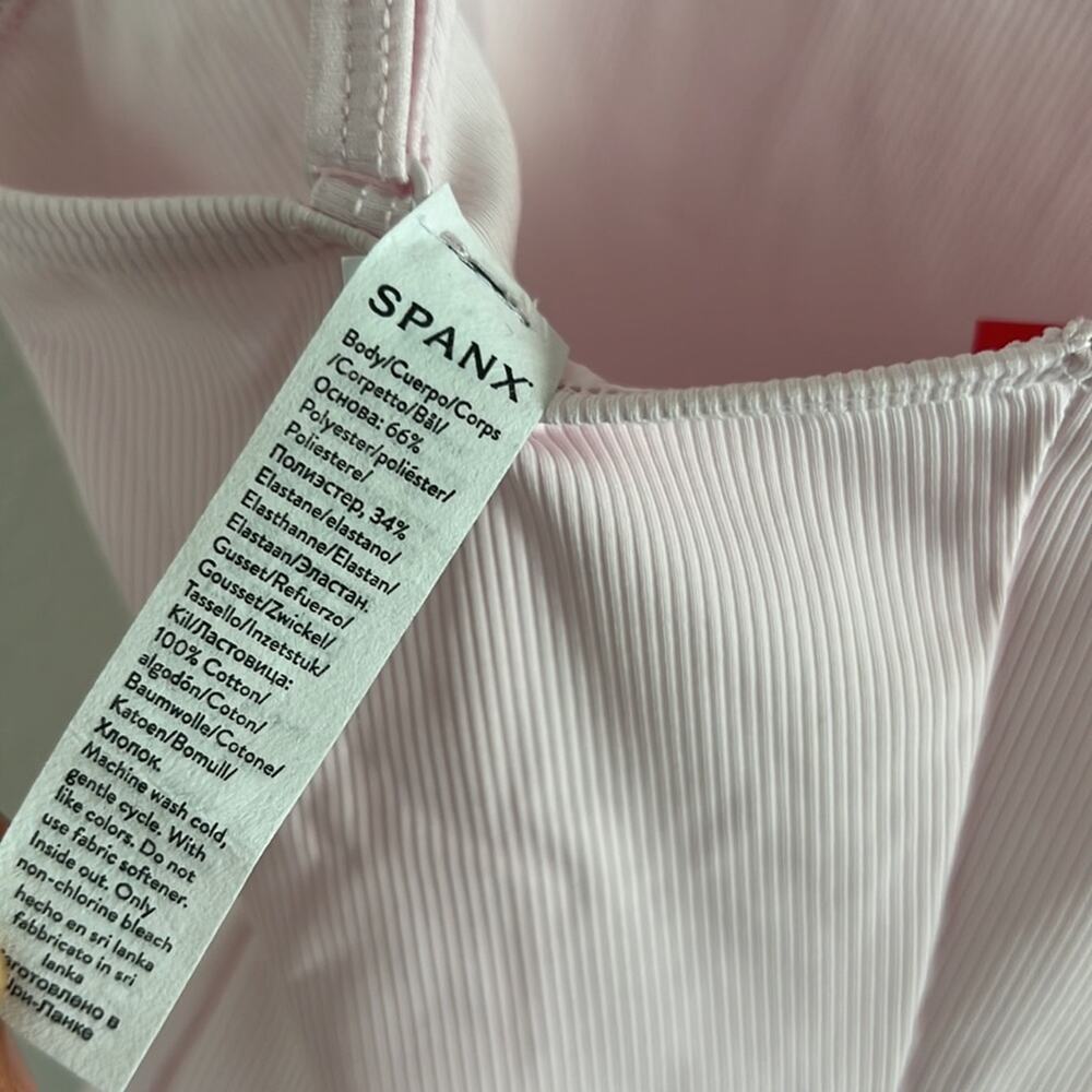 NWT Spanx Ribbed Cami Bodysuit Ice Pink 20360R Medium - Picture 9 of 9